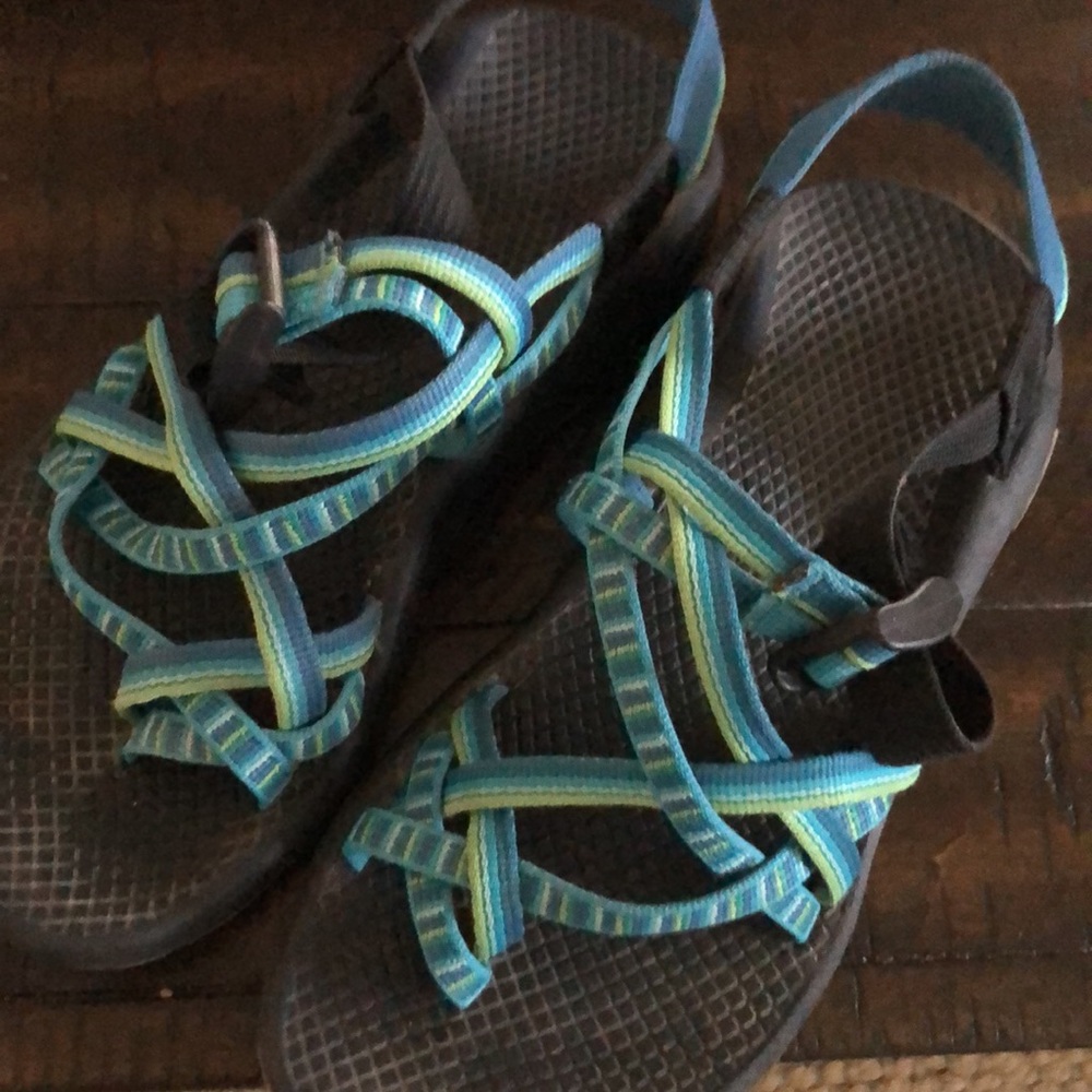 Turquoise Choco’s - Picture 6 of 9
